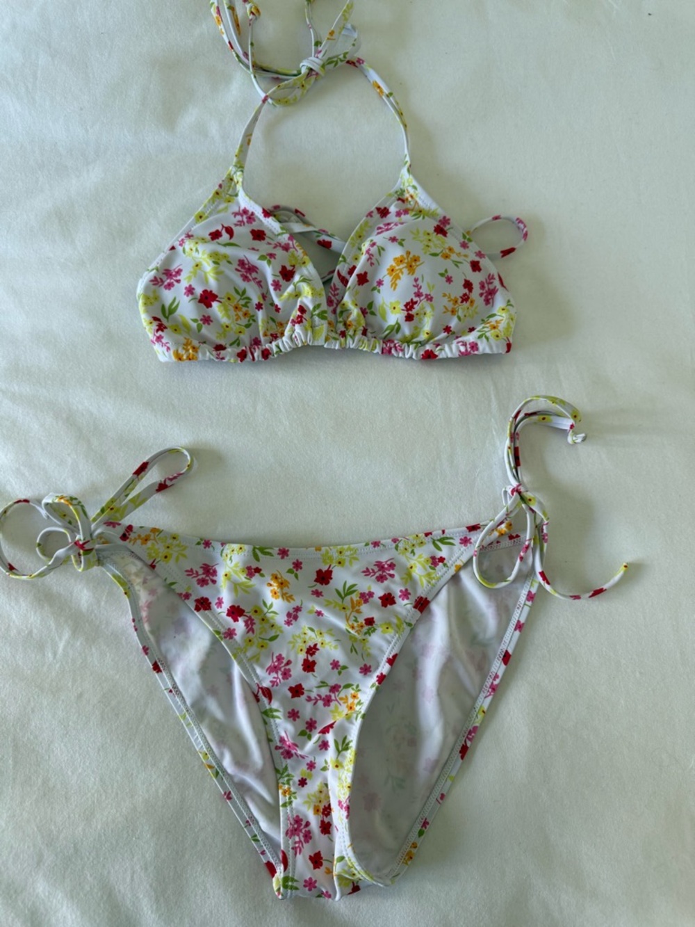White Floral Tie-Side Bikini Set